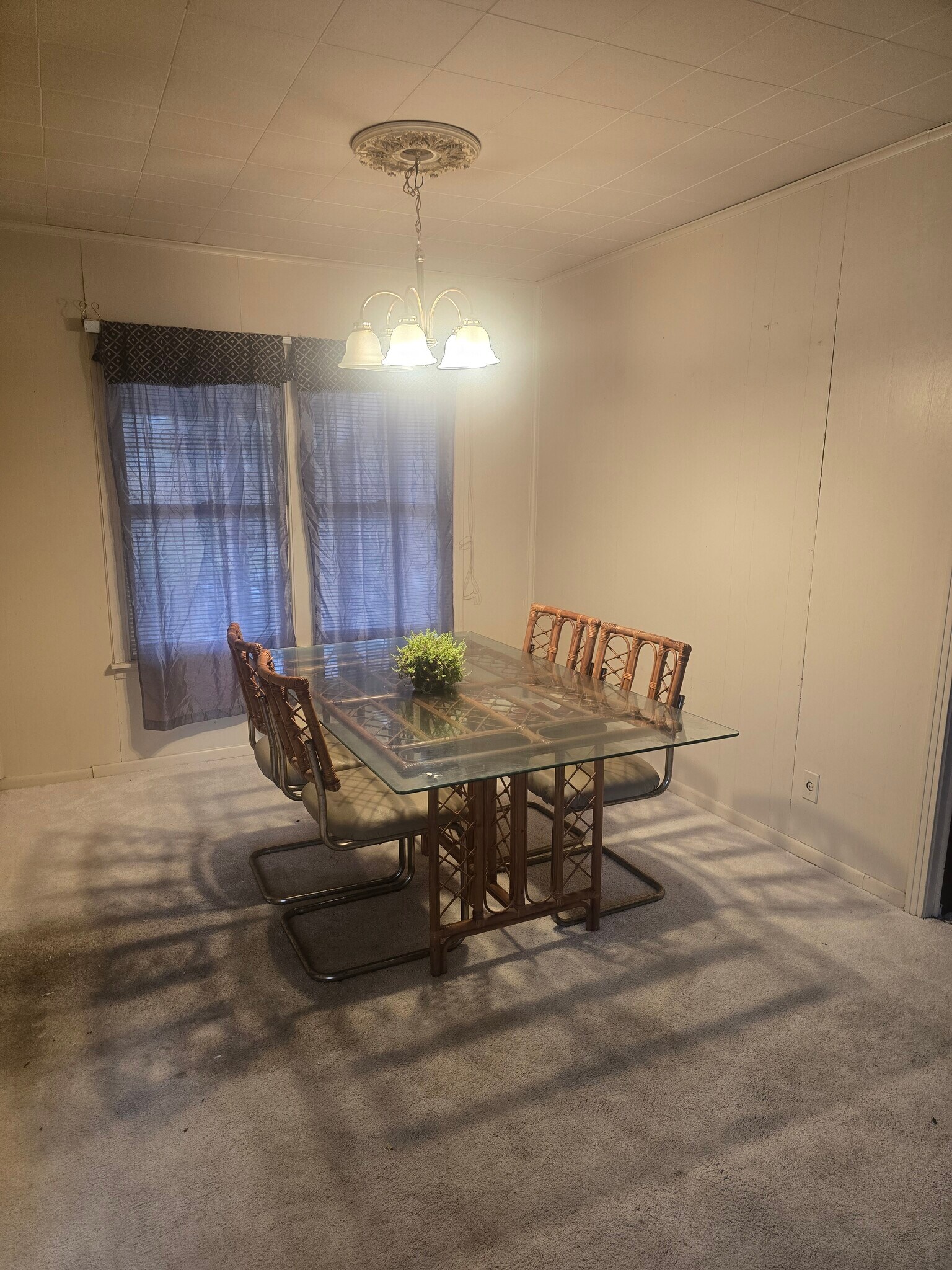 Building Photo - 3251 W Woodlawn Ave