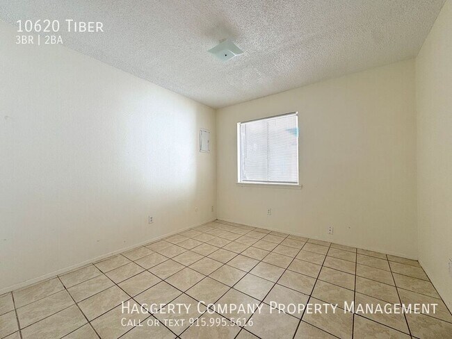 Building Photo - 10620 Tiber-