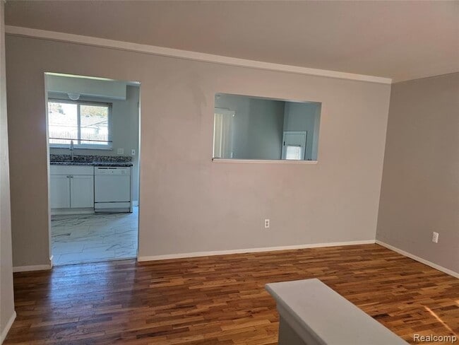 Building Photo - 20059 Washington St