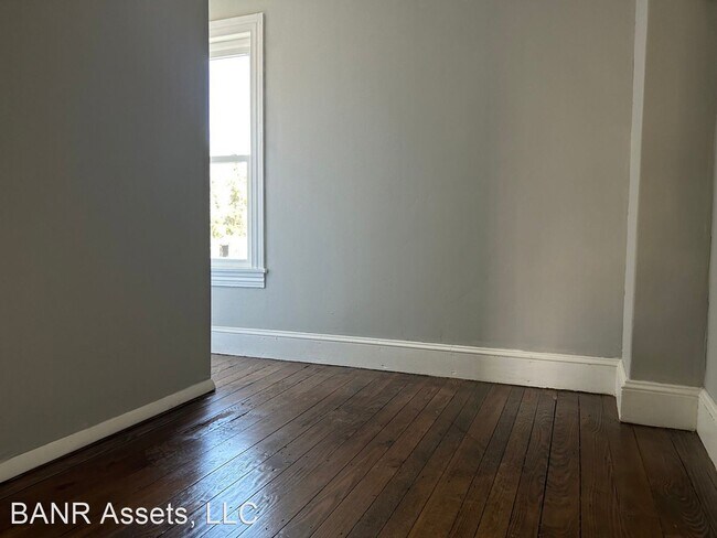 Building Photo - 3 br, 2 bath House - 23 Chestnut Street