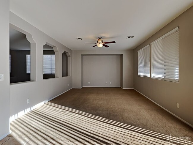 Building Photo - 2660 Sunrise Bluff Dr