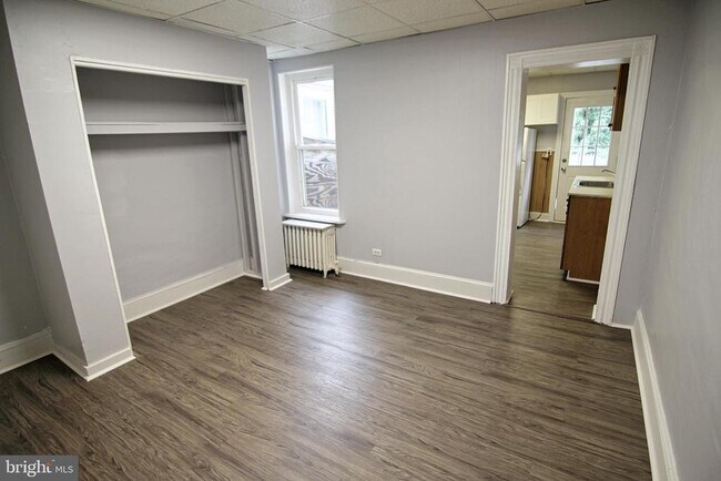 Building Photo - 107 W 3rd St