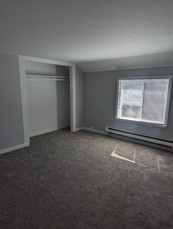 Building Photo - 2010 Dickinson Ave NW