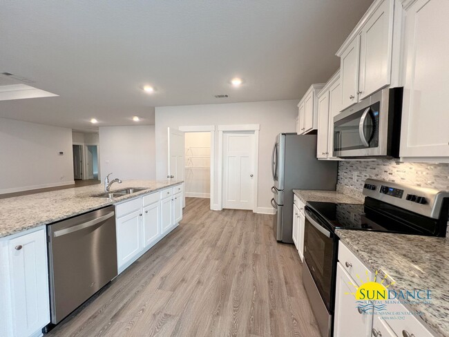 Building Photo - 4-Bedroom SOLAR ENERGY Home in Shoal River Landing!