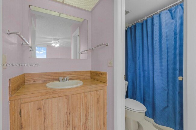 Building Photo - 2911 SW 87th Terrace
