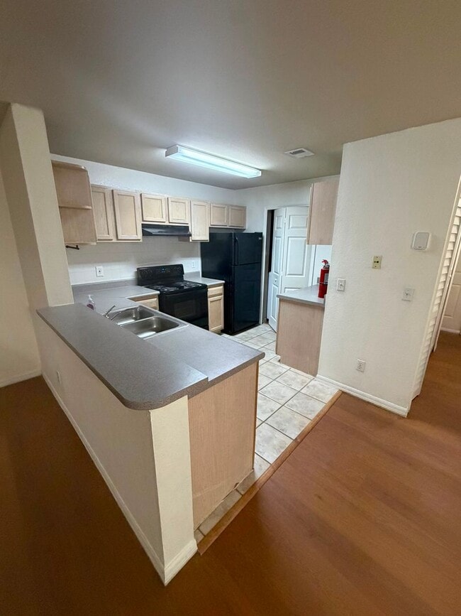 Building Photo - 7605 Pissarro Dr