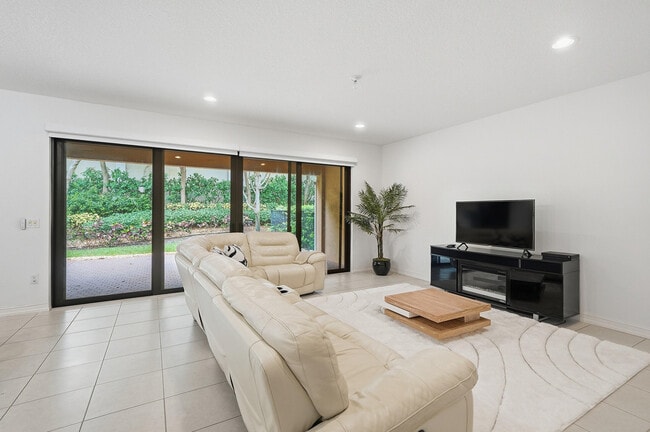 Building Photo - 14085 Paverstone Terrace