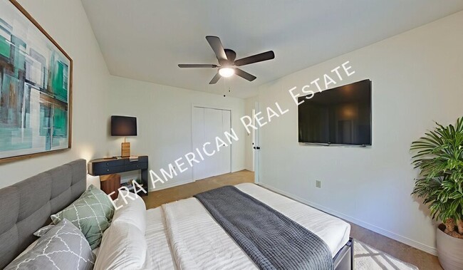 Building Photo - 386 Canterbury Cir NW