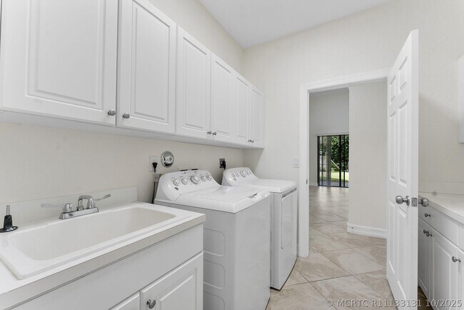 Building Photo - 12945 Pennell Pines Rd