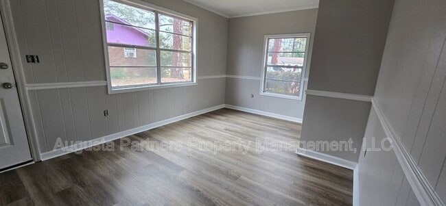 Building Photo - 2511 Drayton Dr