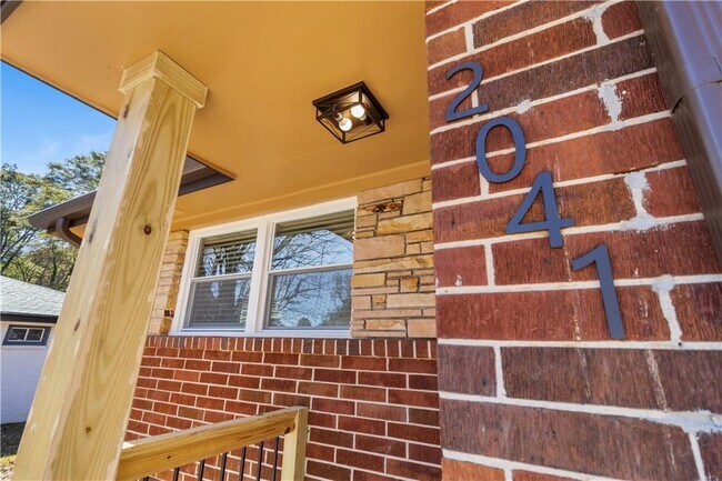 Building Photo - 2041 Nettie Ct