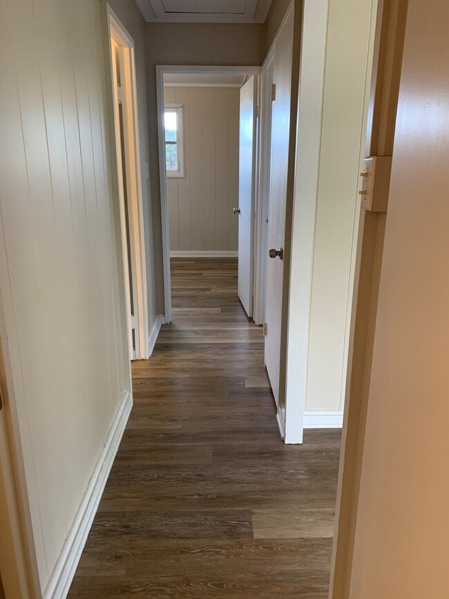 Building Photo - Kailua- Updated 3 bedroom 2 bath beautiful...