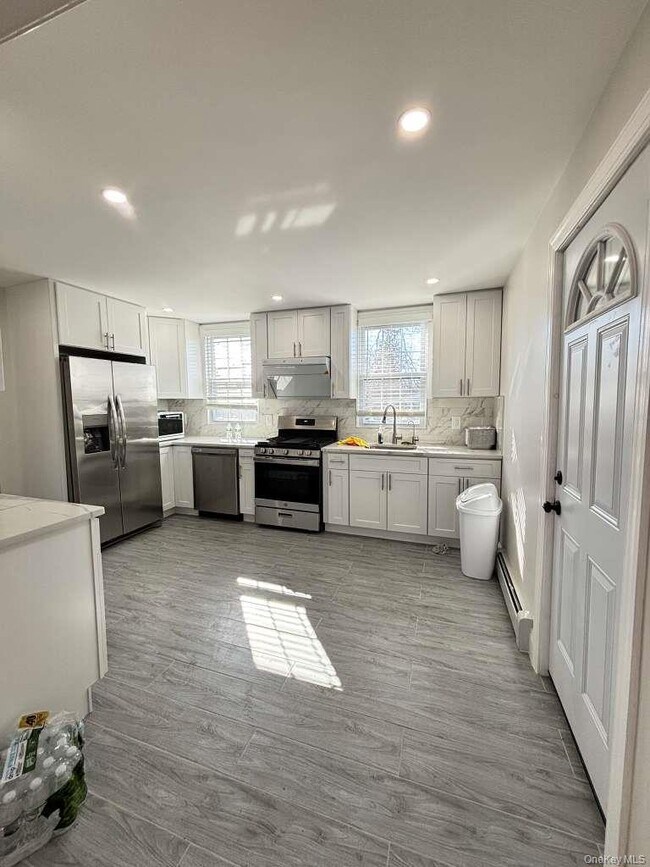 Building Photo - 70 Appletree Ln