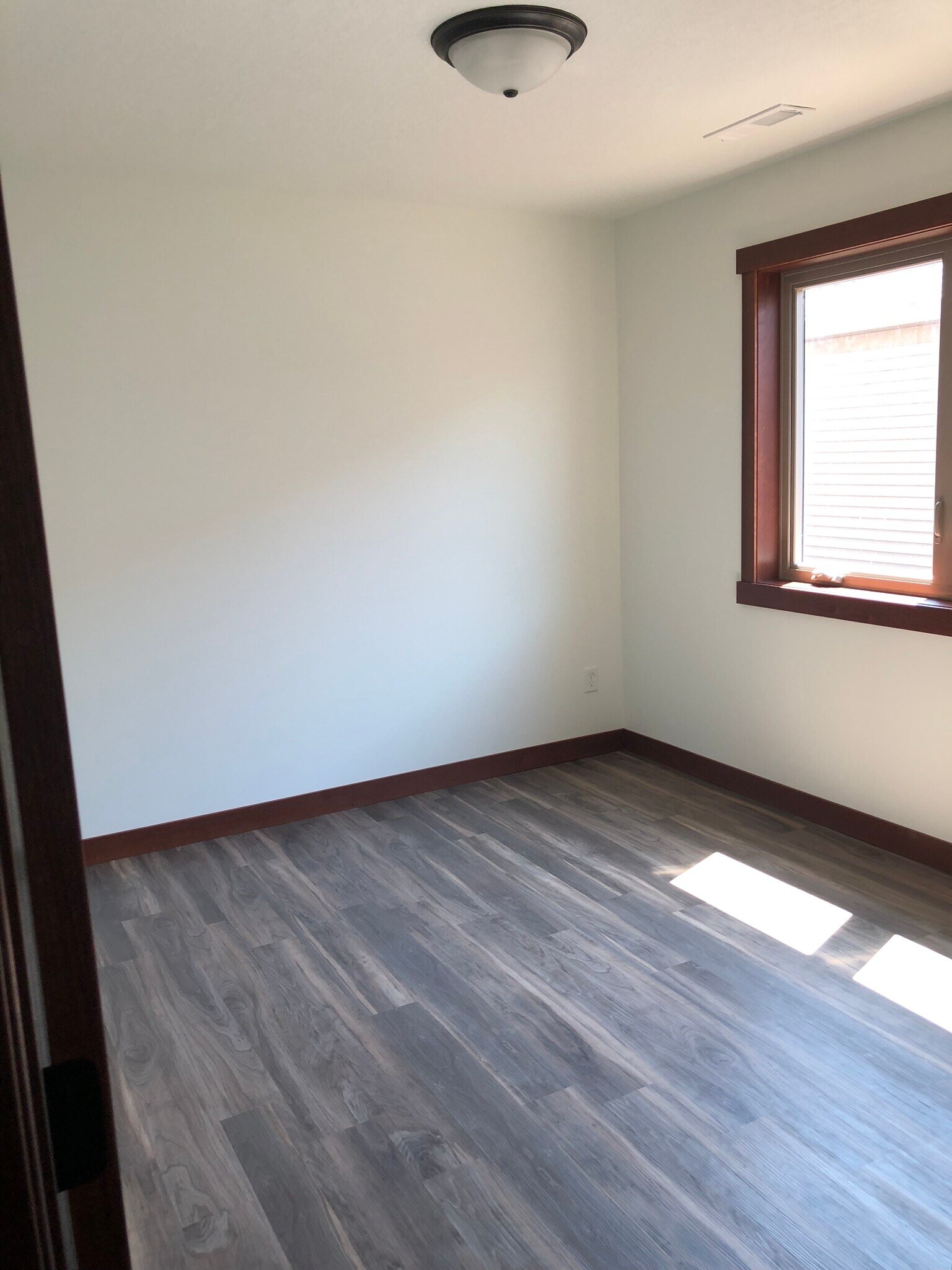 Building Photo - 1739 Aspen Ct