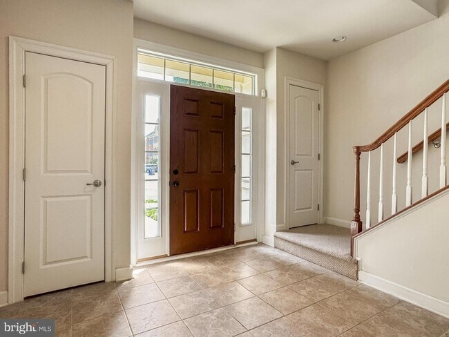 Building Photo - 42365 Pine Forest Dr