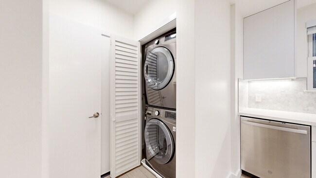 Building Photo - 756 Page St