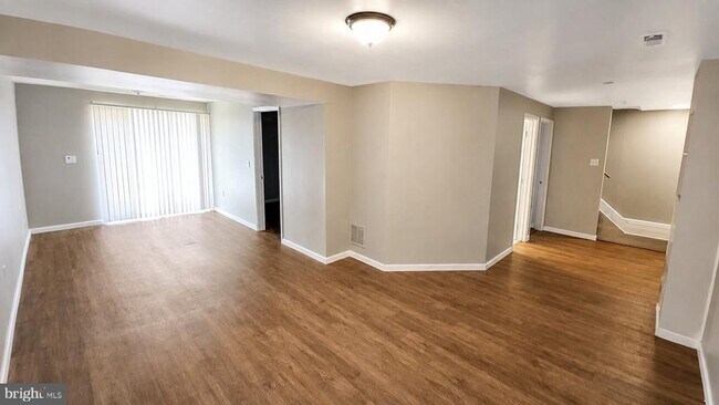 Building Photo - 4105 Farmer Pl