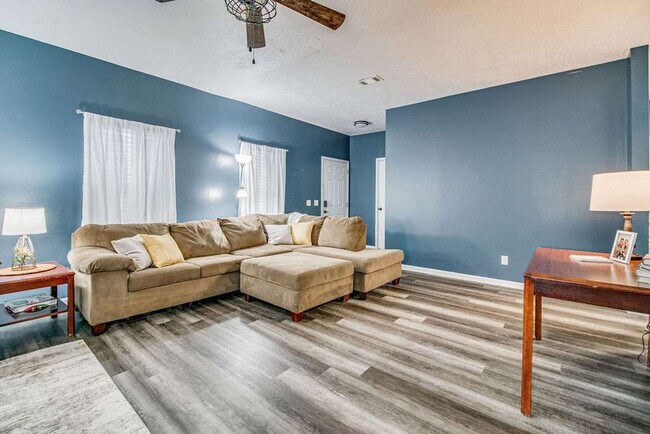 Building Photo - 5315 Cambria Dr