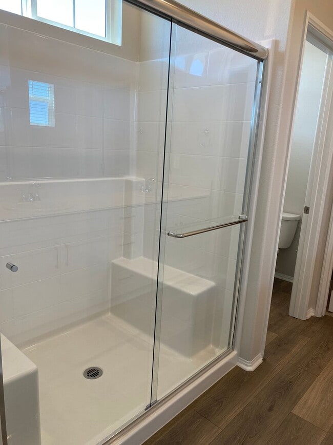 Building Photo - BRAND NEW HOME AVAILABLE FOR LEASE IN TEME...
