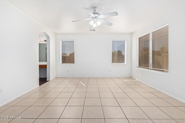 Building Photo - 8233 W Papago St