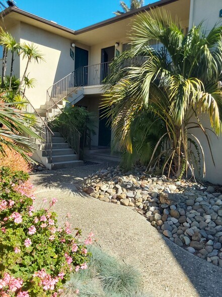 Building Photo - 3058 Luna Dr