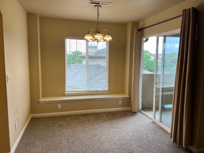 Building Photo - 7125 Ash Creek Heights