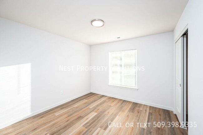 Building Photo - Newer 3 Bedroom Home for Rent!