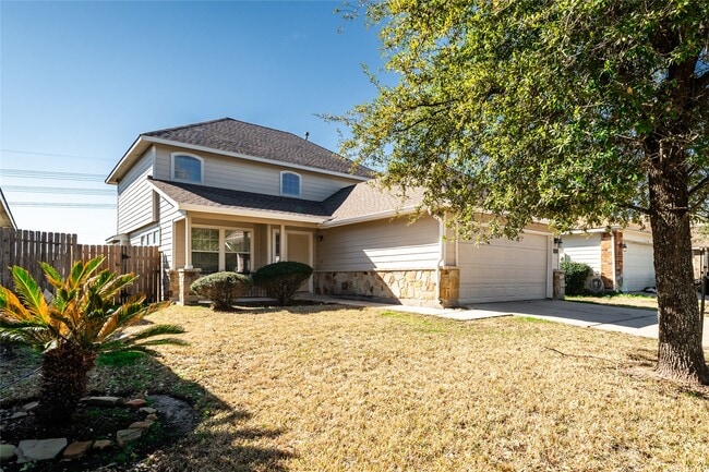 Building Photo - 930 Lancaster Lake Dr