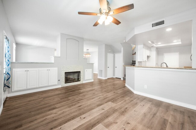 Primary Photo - **7543 W Liberty Pkway #655 Fontana** Beau...