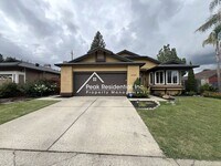 Building Photo - Wonderful 3bd/2ba Orangevale Home with 2 C...