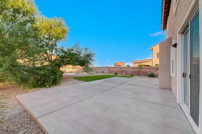 Building Photo - 1st MONTH FREE! Lone Mountain Heights Luxu...