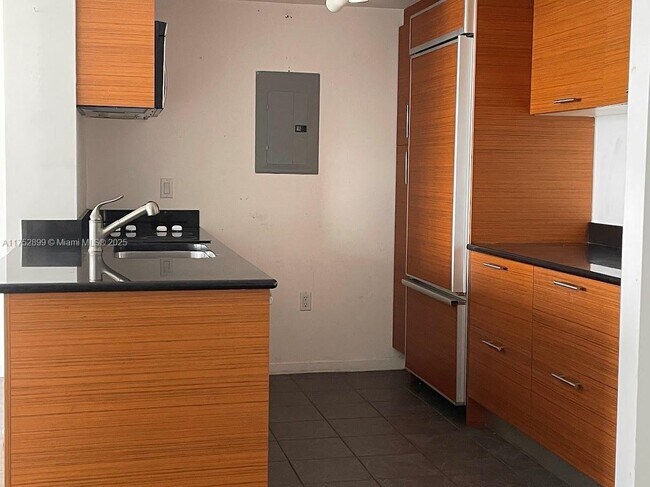 Building Photo - 50 Biscayne Blvd