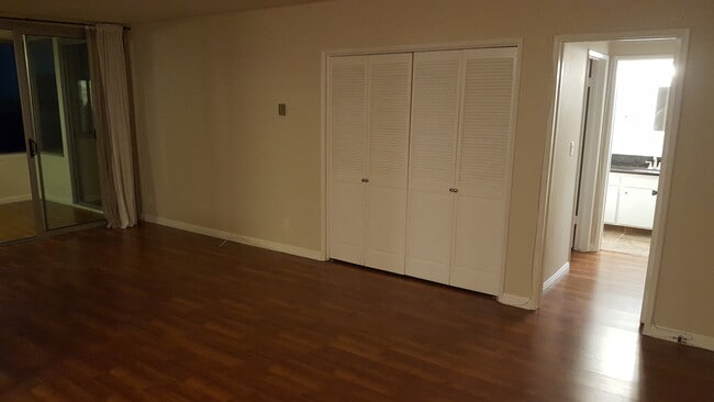 Living Room - 8701 Delgany Ave