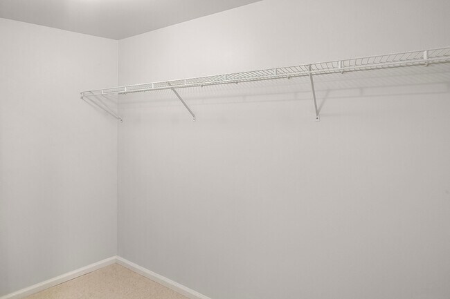 Building Photo - 559 McGraw St