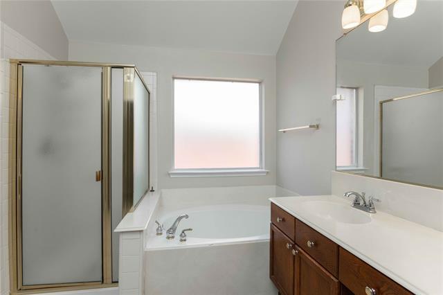 Building Photo - 2444 Elm Leaf Ln