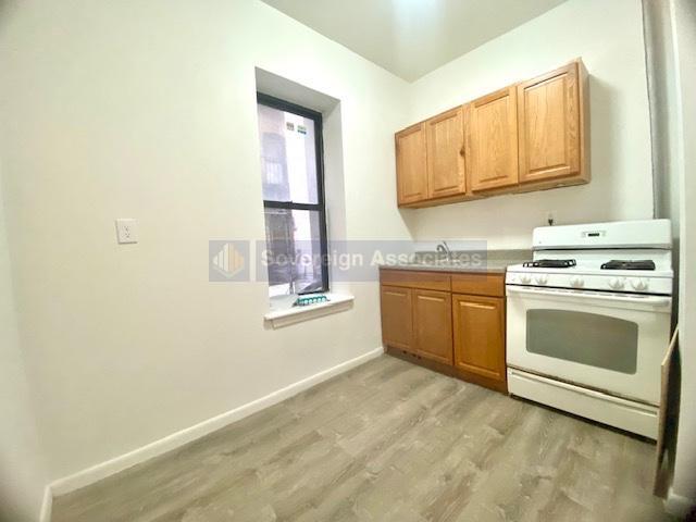 Building Photo - 504 W 139th St