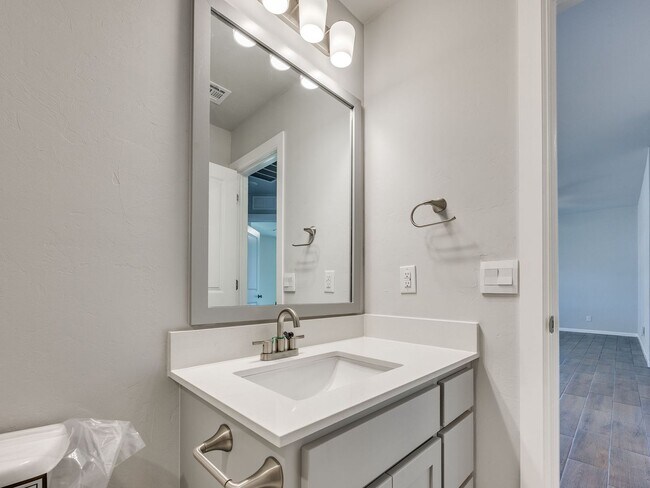 Building Photo - 1117 SW 139th Ter