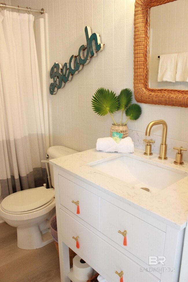 Building Photo - 450 E 1st Ave