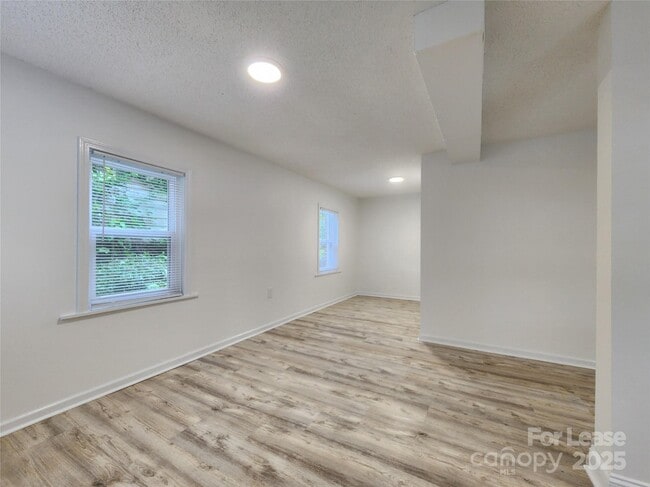 Building Photo - 706 N Caldwell St