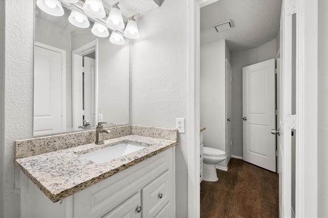 Building Photo - 3328 Green Ridge St