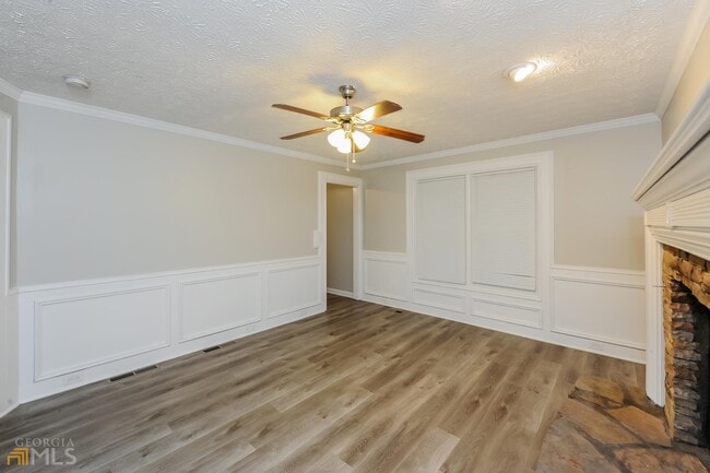 Building Photo - 4971 Shallow Ridge Ct NE
