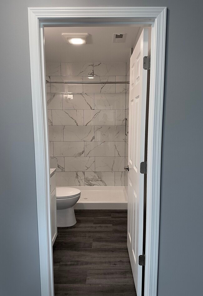 Building Photo - 105 Leslies Home Dr