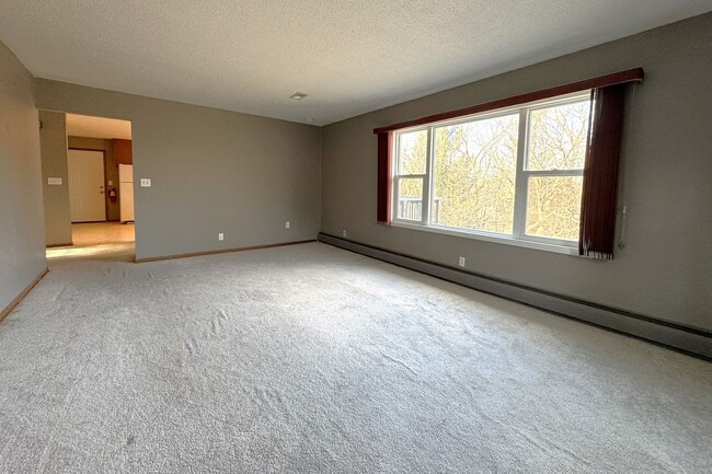 Building Photo - Dawes Drive Duplex (4014-4016)