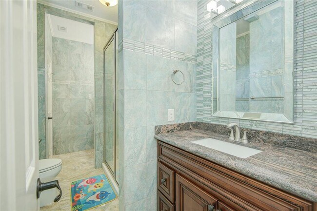 Building Photo - 22315 Claysprings Ln