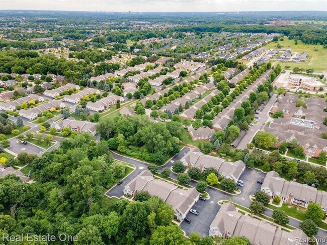Building Photo - 44770 Marigold Dr