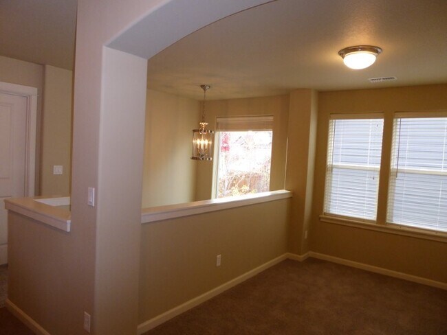 Building Photo - 63020 NE Amherst Pl
