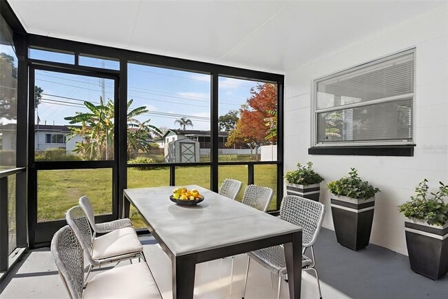 Building Photo - 3034 Touraine Ave