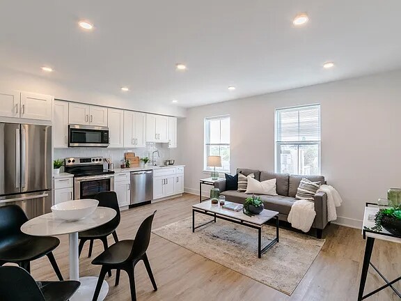 Building Photo - 1201 W Girard Ave