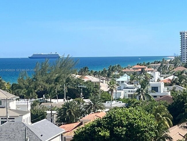 Building Photo - 1901 N Ocean Blvd