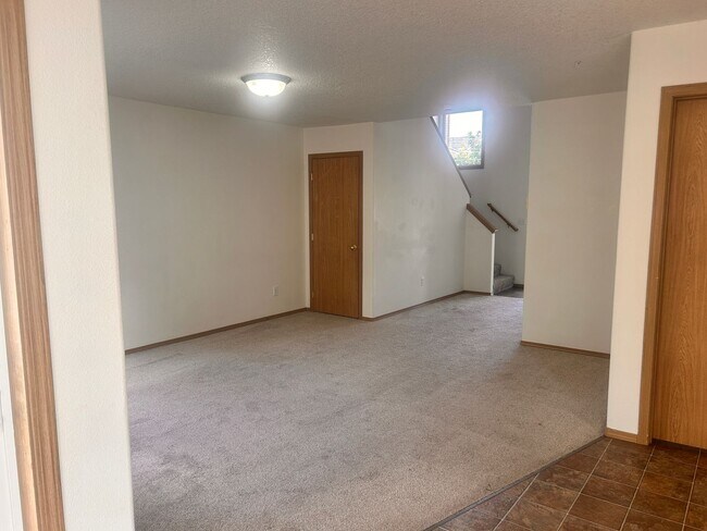 Building Photo - Charming Battle Ground Two-Story Home with Fenced Backyard!